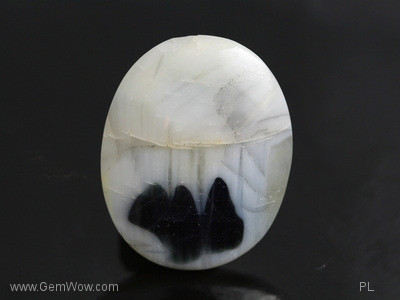 "Chinese Scenery" Double Cabochon Sapphire, Corundum, 48.55 cts, 28.39 x 7.77 x 22.88 x mm