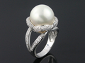 Pearl with diamond ring, Yangon Myanmar